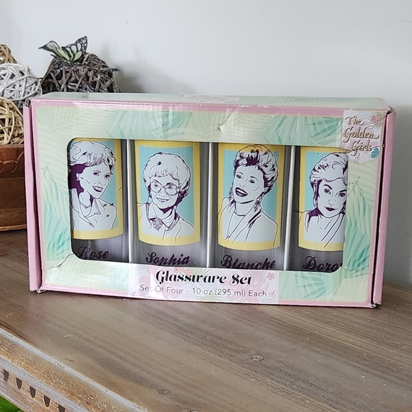 Silver Buffalo The Golden Girls Glassware Set Of Four 10oz Glasses New - Picture 1 of 16